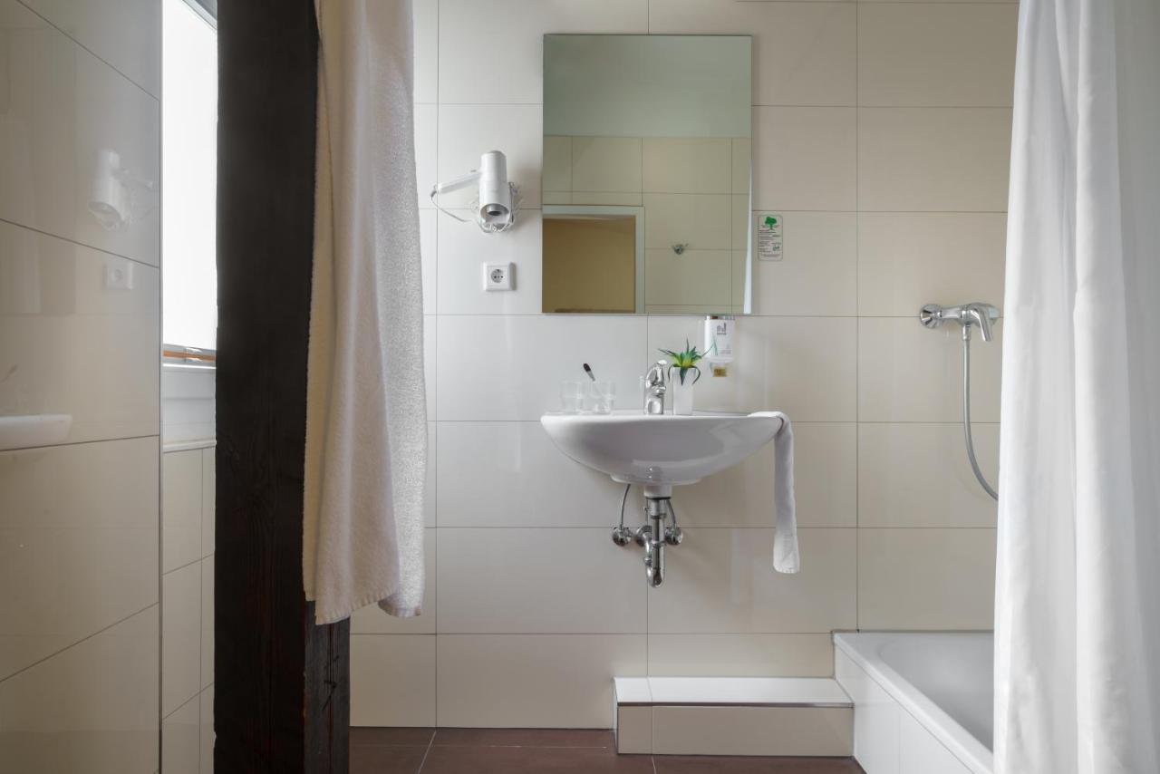 Hotel Alster Αμβούργο Εξωτερικό φωτογραφία